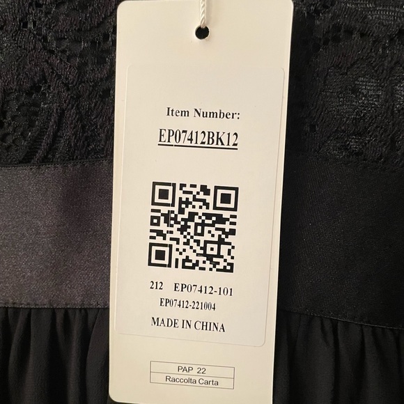 Custom Size See-Through Maxi Lace Evening Dress with Half Sleeve - Picture 5 of 6